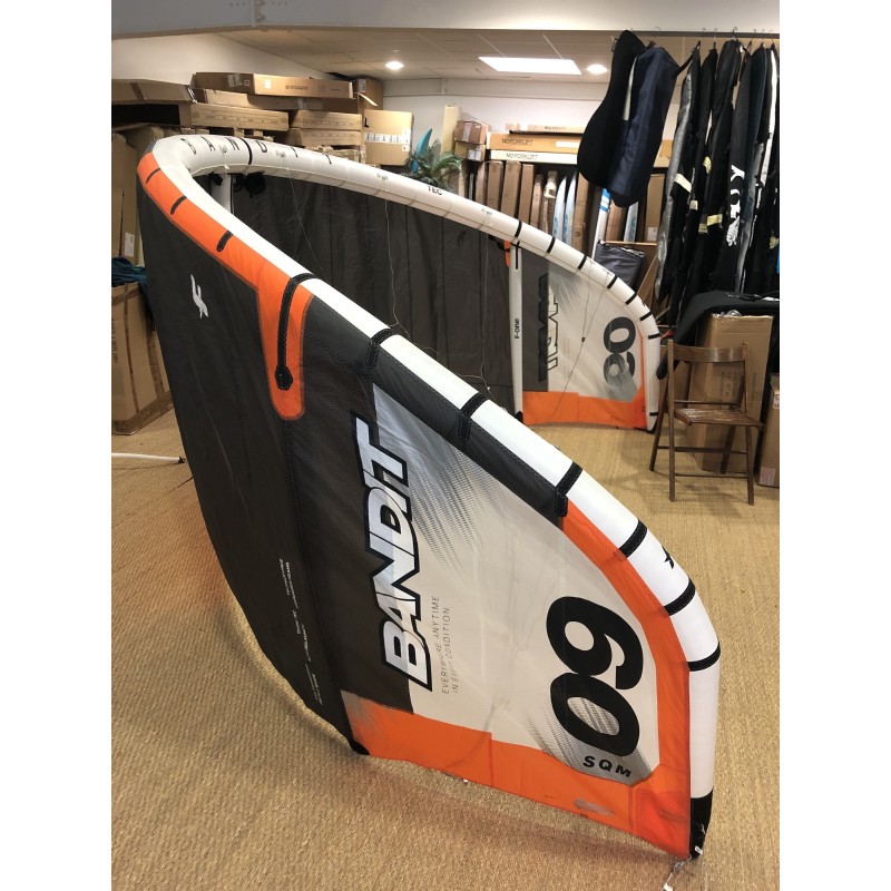 F-ONE BANDIT TEC  9M2 2025 + BARRE OCCASION